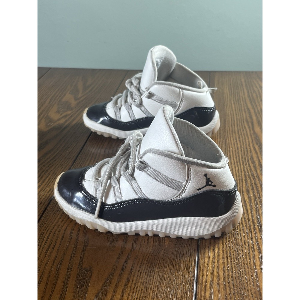 Nike Air Jordan 11 Retro TD 'Neapolitan' DO3856-101 Kids Shoes Size 10C